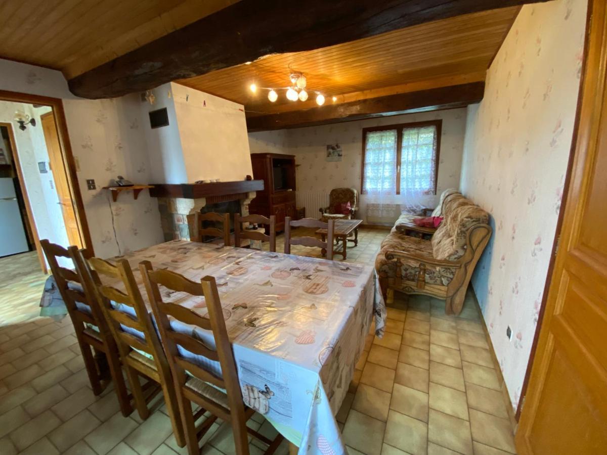 Le Val Godard Fresnay-le-Samson Екстер'єр фото