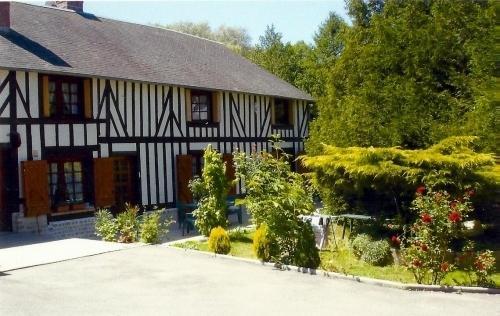 Le Val Godard Fresnay-le-Samson Номер фото